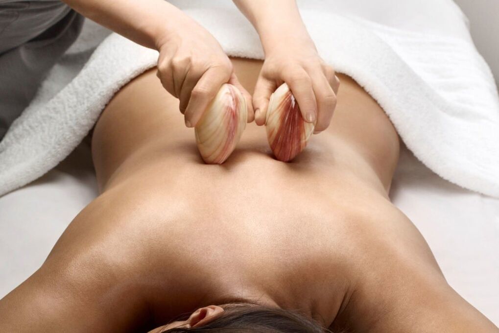 Method of removing pain in osteocondrosis - Massage